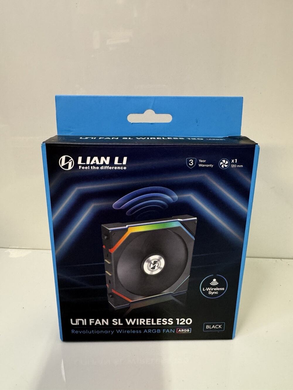 Lian Li UNI Fan SL LCD Wireless 120 ARGB PC Case Fan 12SLIW1B Black